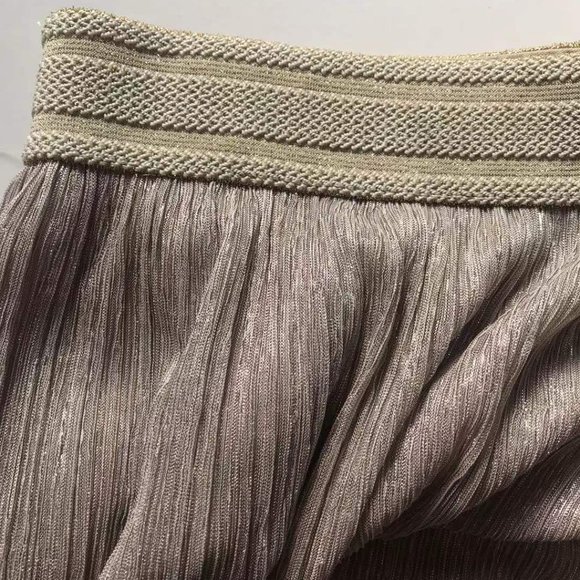 M&S.  light gold shimmering long skirt - Picture 4 of 7